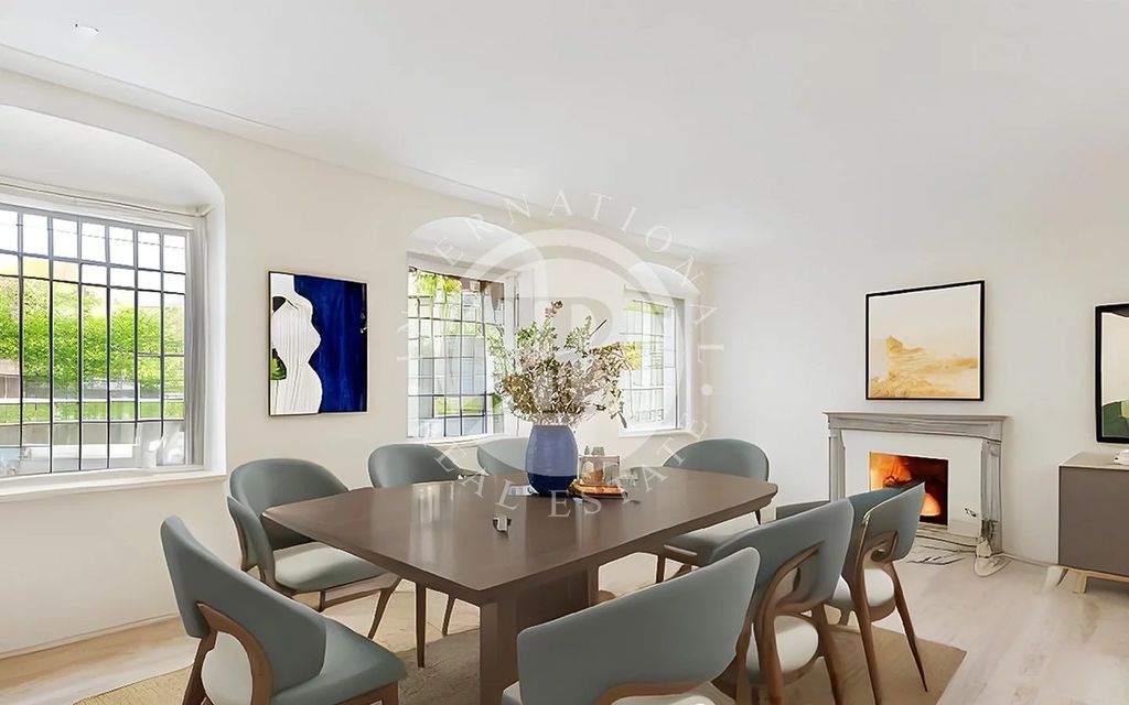 Property photo 3 of 24