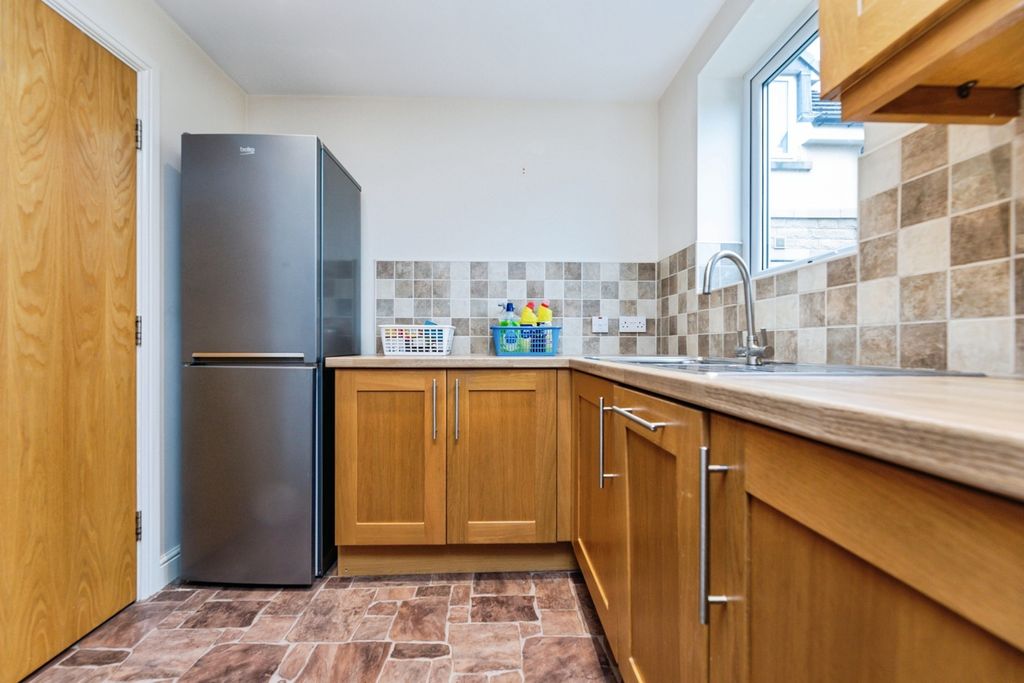 Property photo 3 of 17 Photo