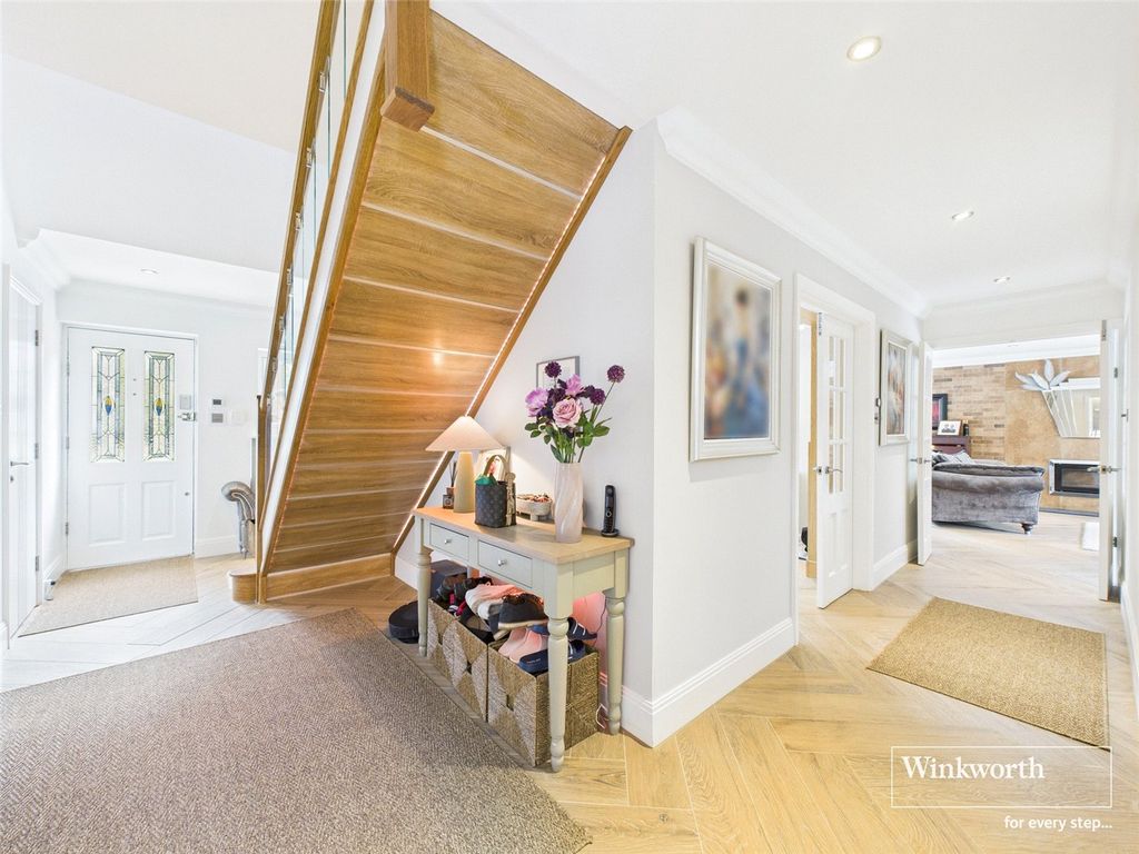 Property photo 3 of 43 Picture No. 79