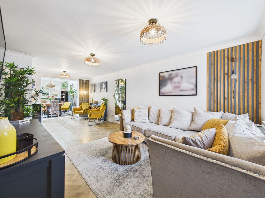 Property photo 3 of 26