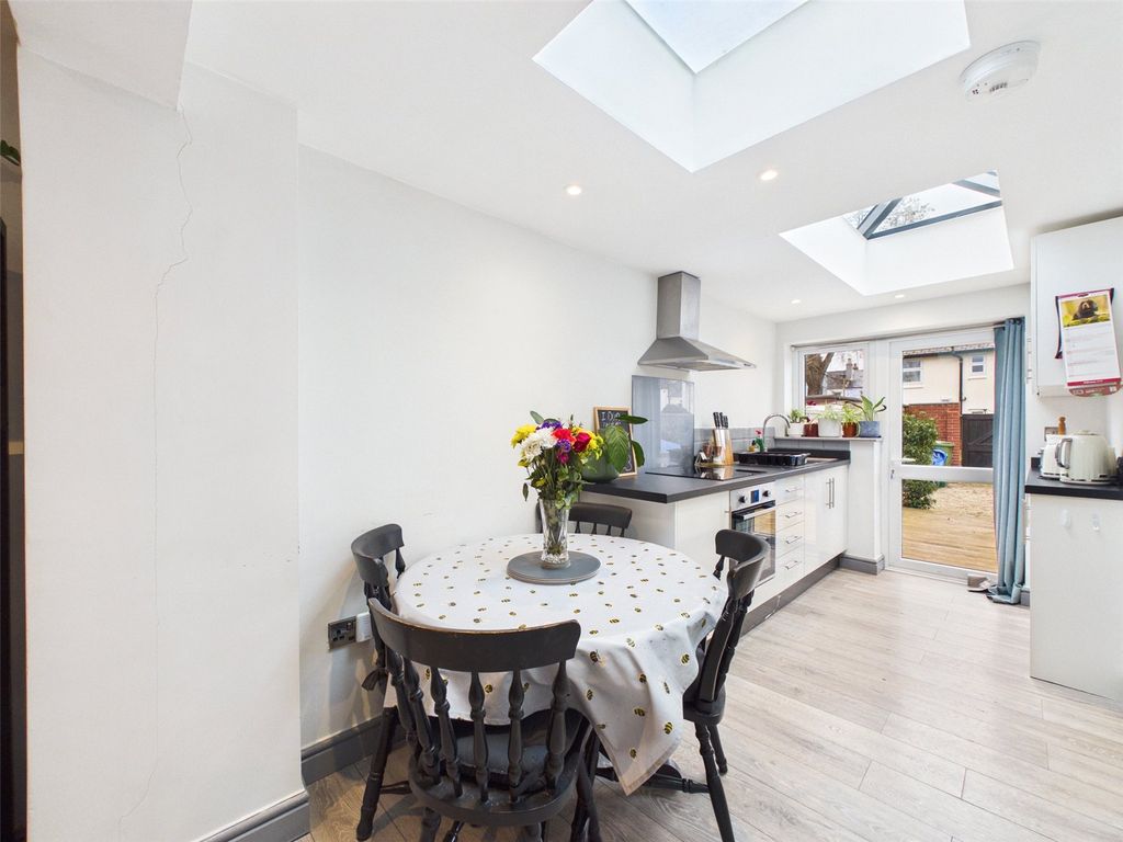 Property photo 3 of 13 Picture No. 10