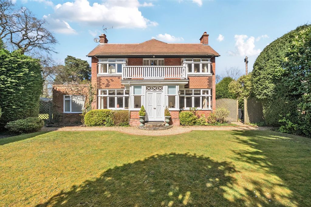 Additional image 23 of 4 bed detached house for saleHeatherdene Avenue, Crowthorne, Berkshire RG45