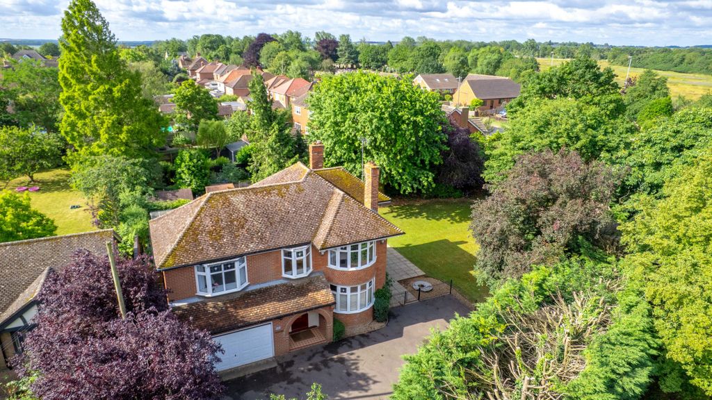 Property photo 1 of 23