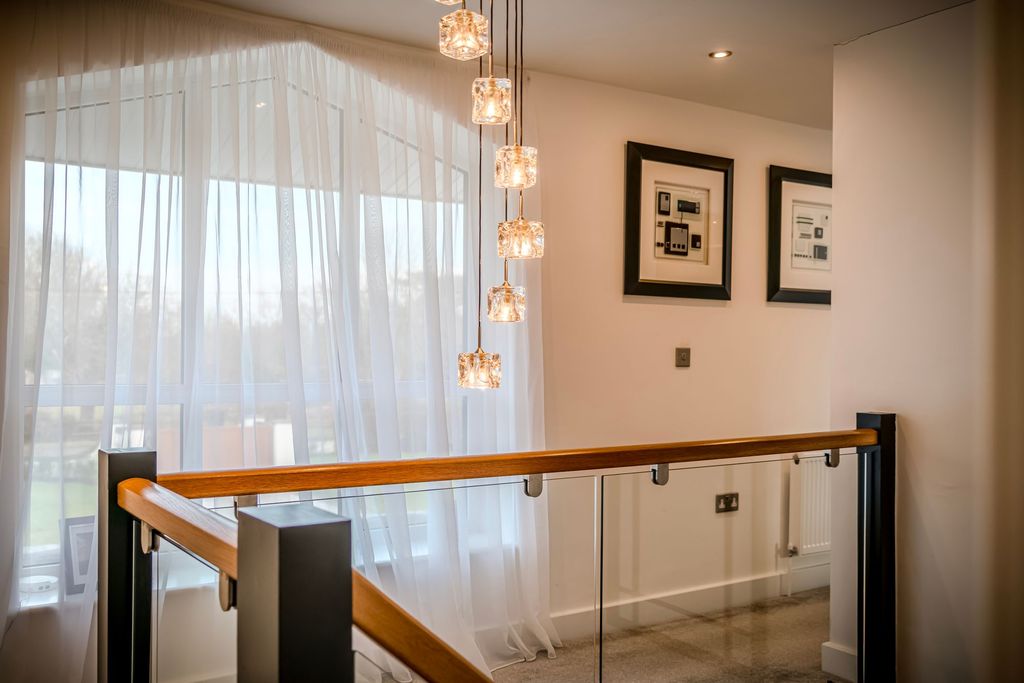 Additional image 28 of 5 bed detached house for saleDunkirk Lane, Leyland PR26