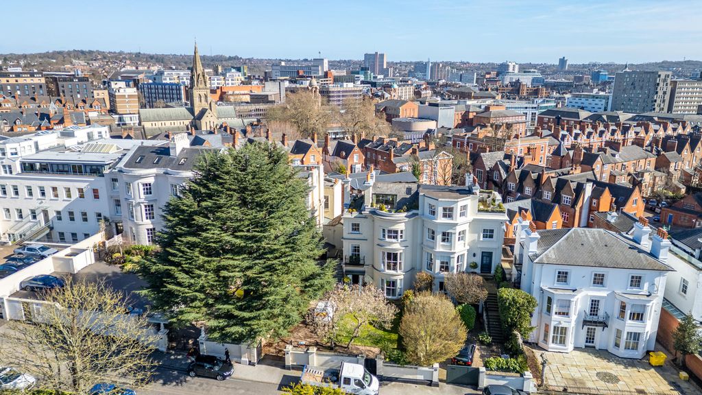 Additional image 33 of 3 bed flat for salePark Terrace, The Park NG1