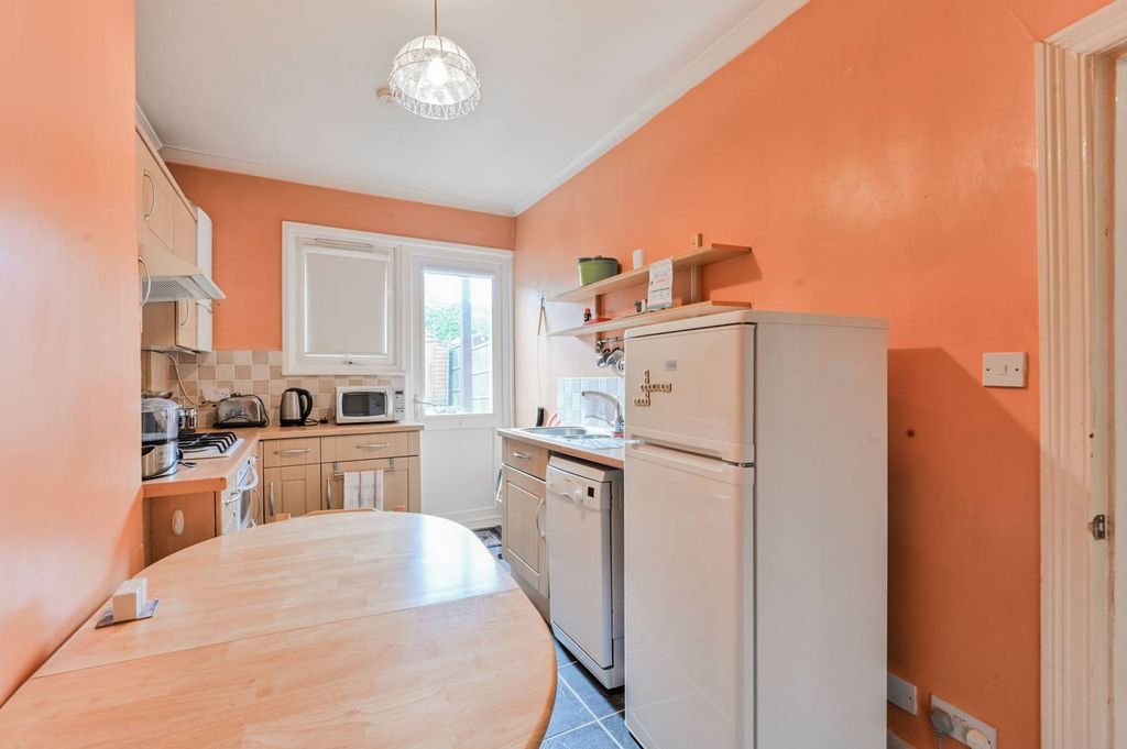 Property photo 1 of 17
