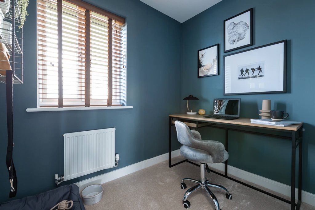 Property photo 1 of 14 Your Own Dedicated Home Office Or Gaming Room For Teens