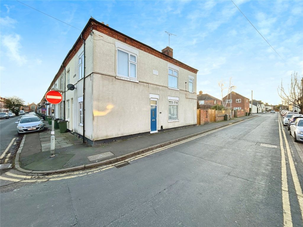 Property photo 1 of 10 Front