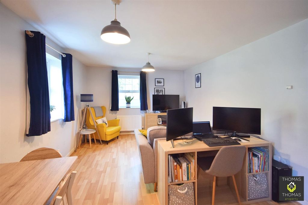 Property photo 3 of 8 Dsc_0132.Jpg