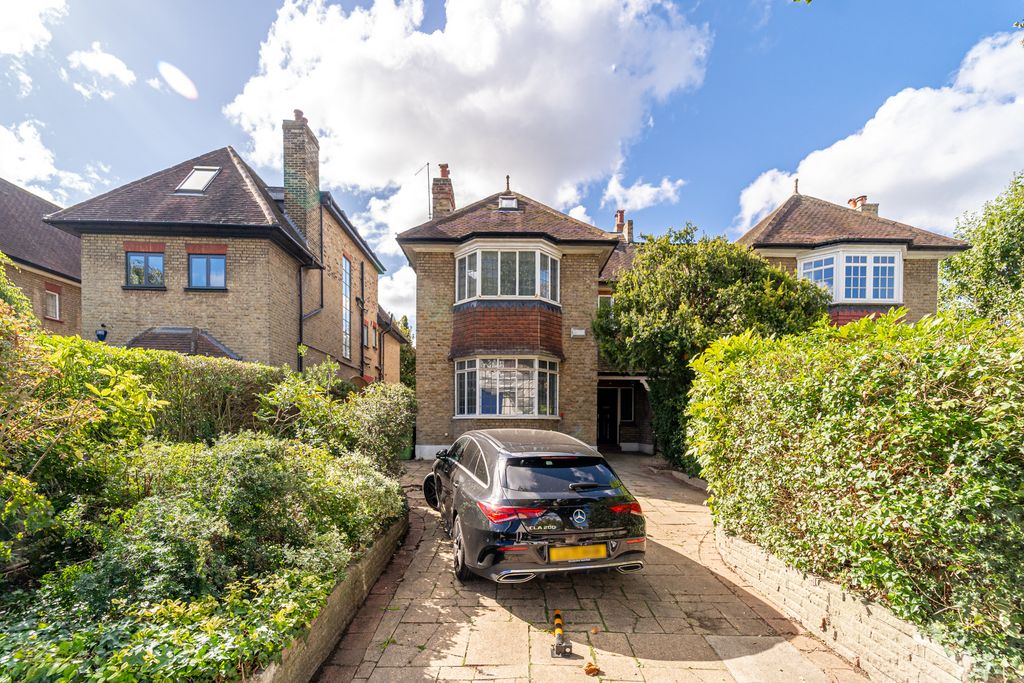 Property photo 3 of 21 Ndb08827-Edit