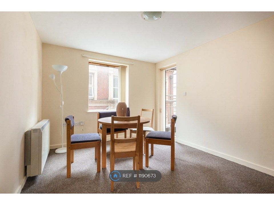 Property photo 2 of 12