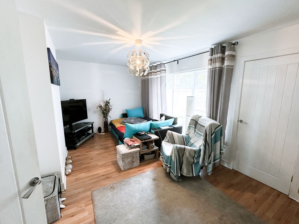 Property photo 2 of 29