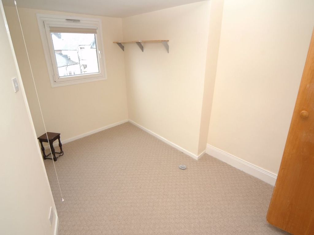 Property photo 2 of 3