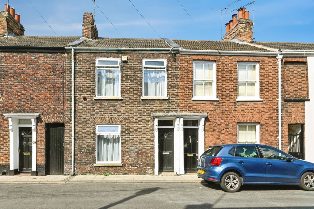 Property photo 1 of 13