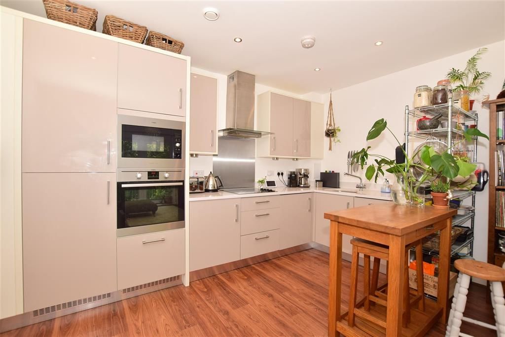 Property photo 1 of 9 Kitchen Area
