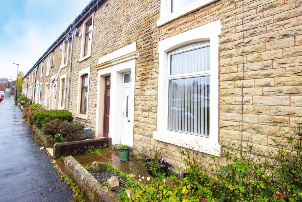 Property photo 3 of 9