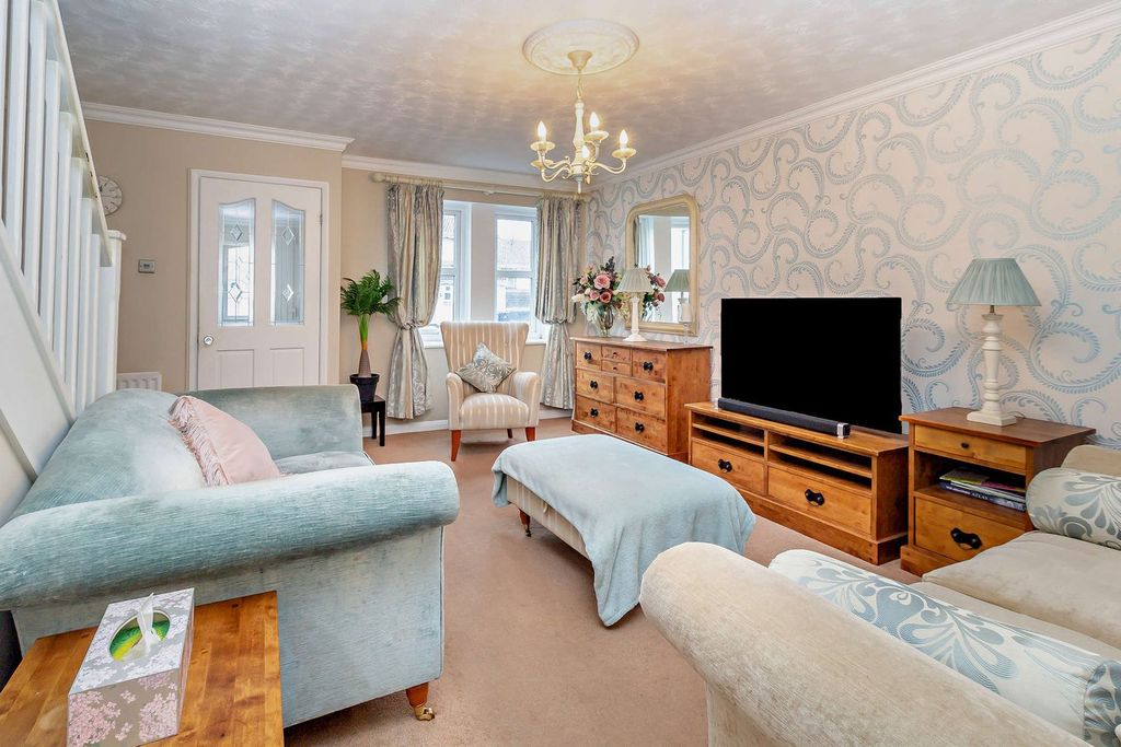 Property photo 3 of 21