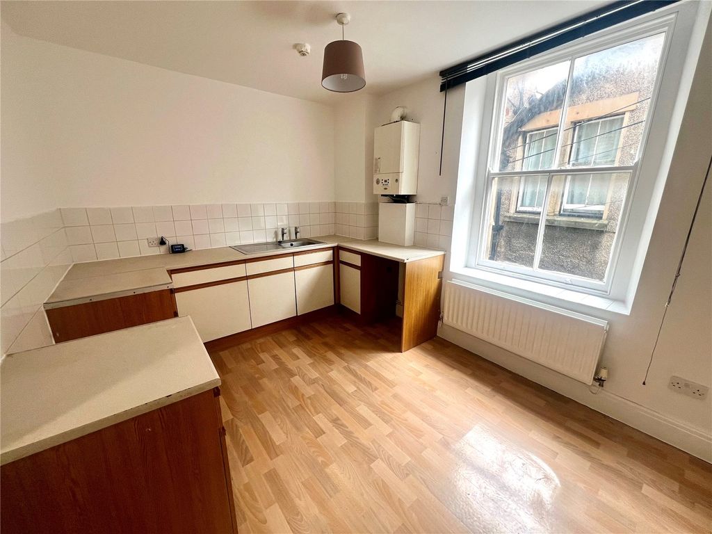 Property photo 3 of 12 Picture No. 05