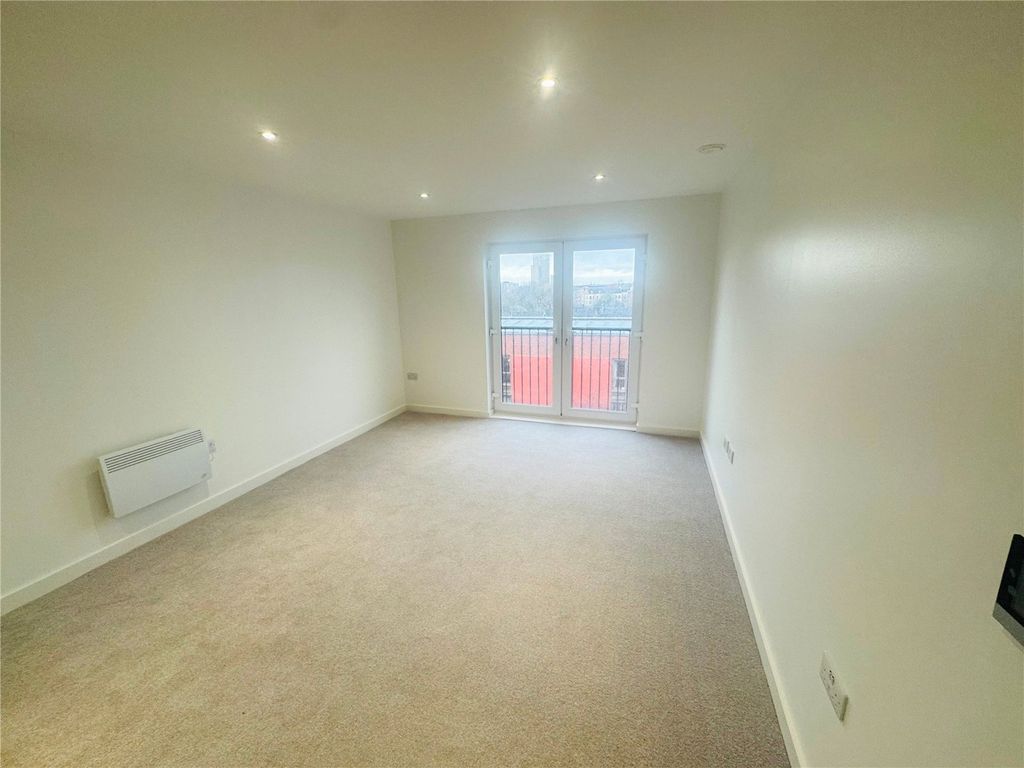 Property photo 3 of 5 Picture No. 03