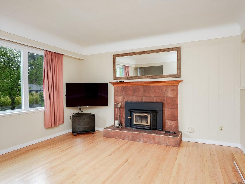Property photo 3 of 41