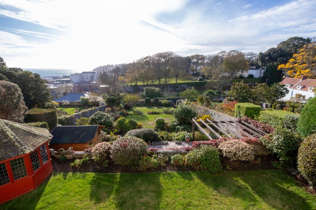 Additional image 59 of 7 bed detached house for saleL'hyvreuse, Cambridge Park, St. Peter Port, Guernsey GY1