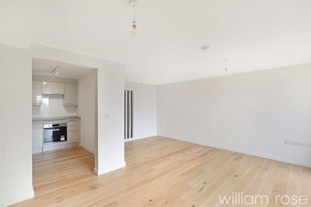 Property photo 3 of 18 Img_1748.Jpg