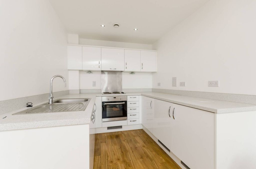 Property photo 2 of 6