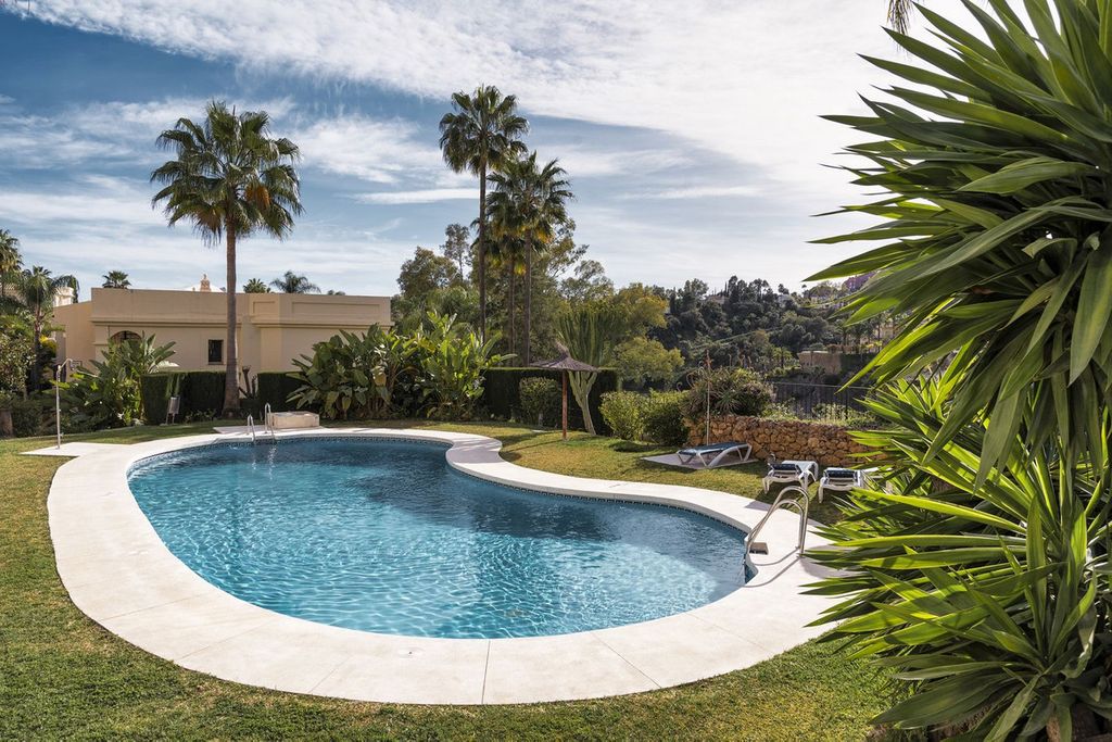 Property photo 3 of 43