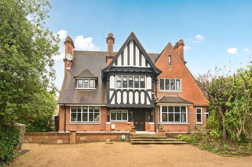 Property photo 1 of 15