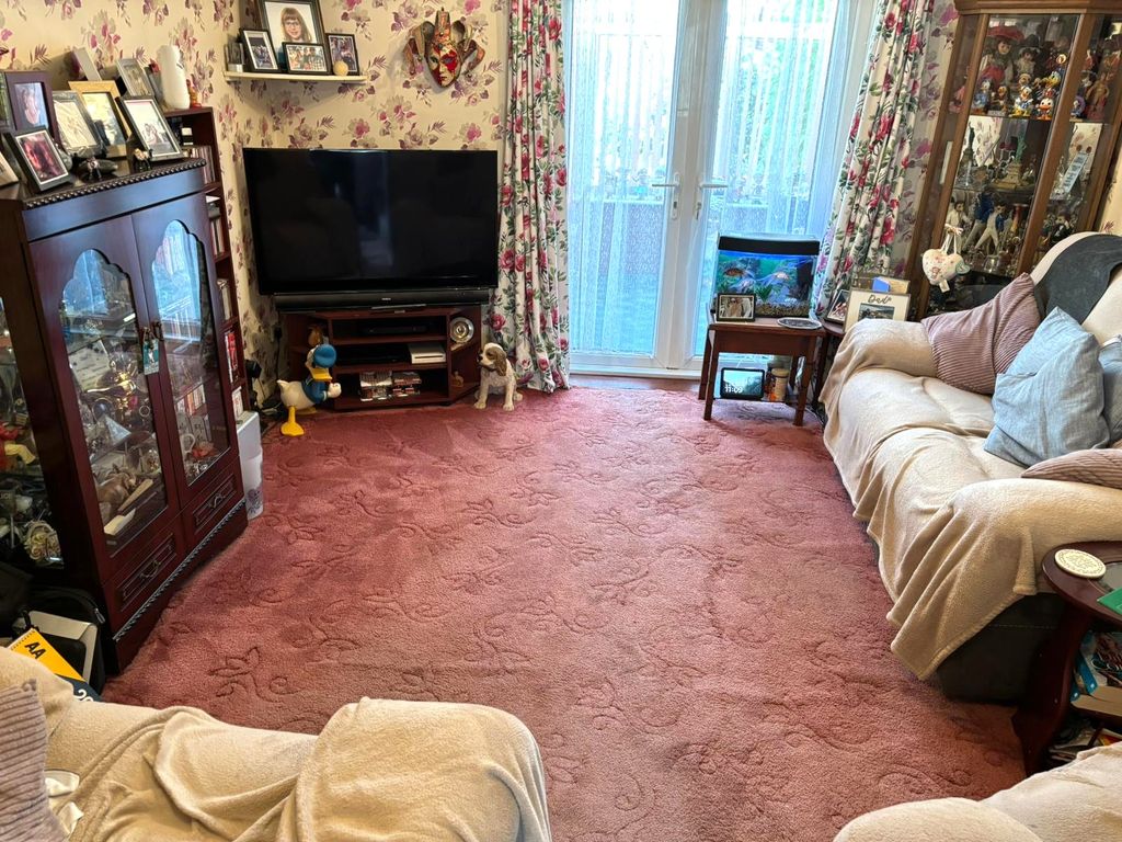 Property photo 2 of 18 2