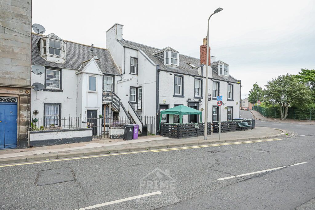 Property photo 2 of 58