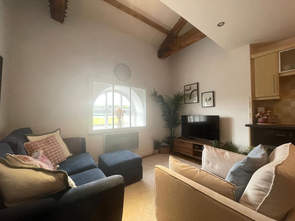 Property photo 2 of 9 Picture No. 05