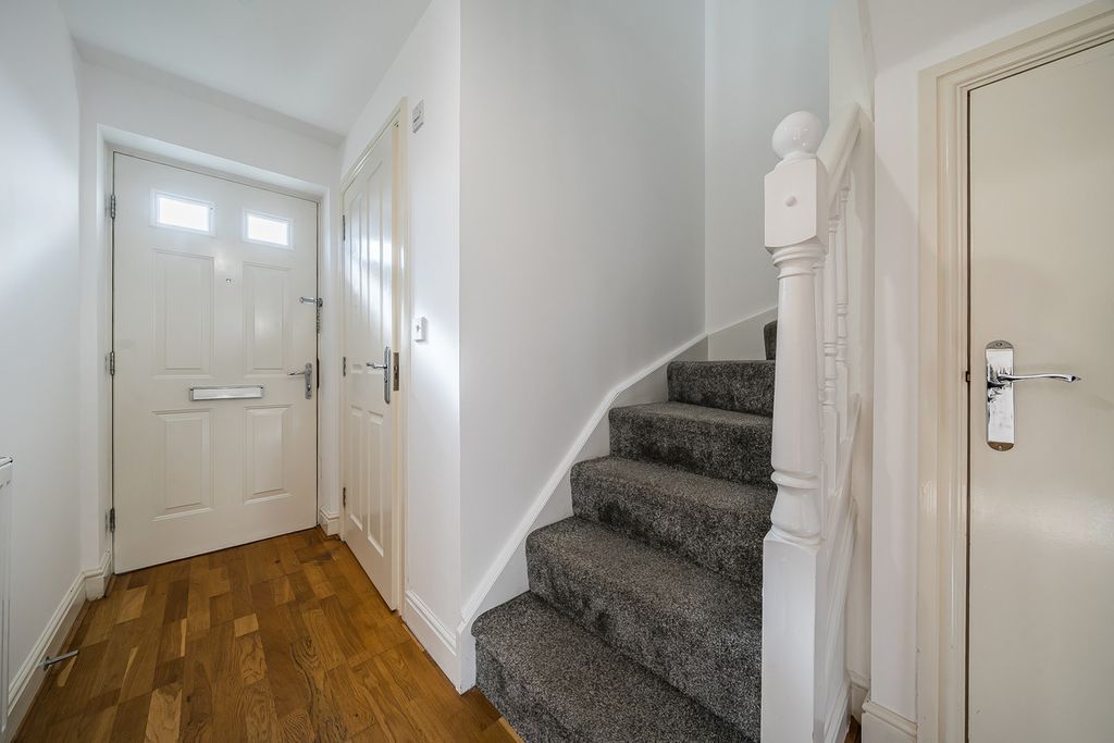 Property photo 3 of 21