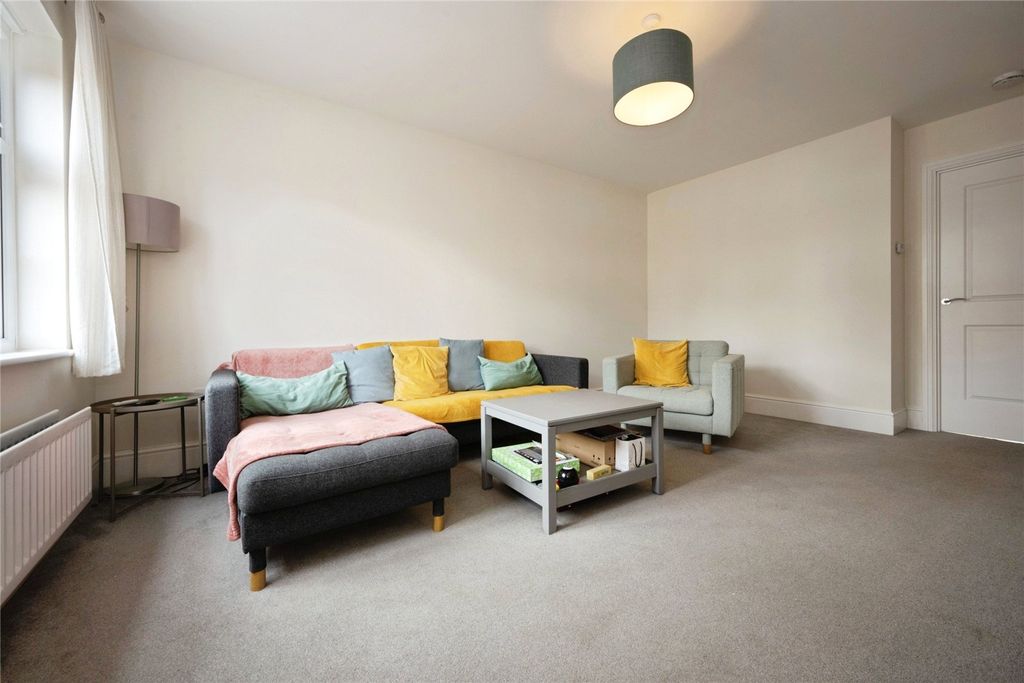 Property photo 3 of 18 Picture No. 25