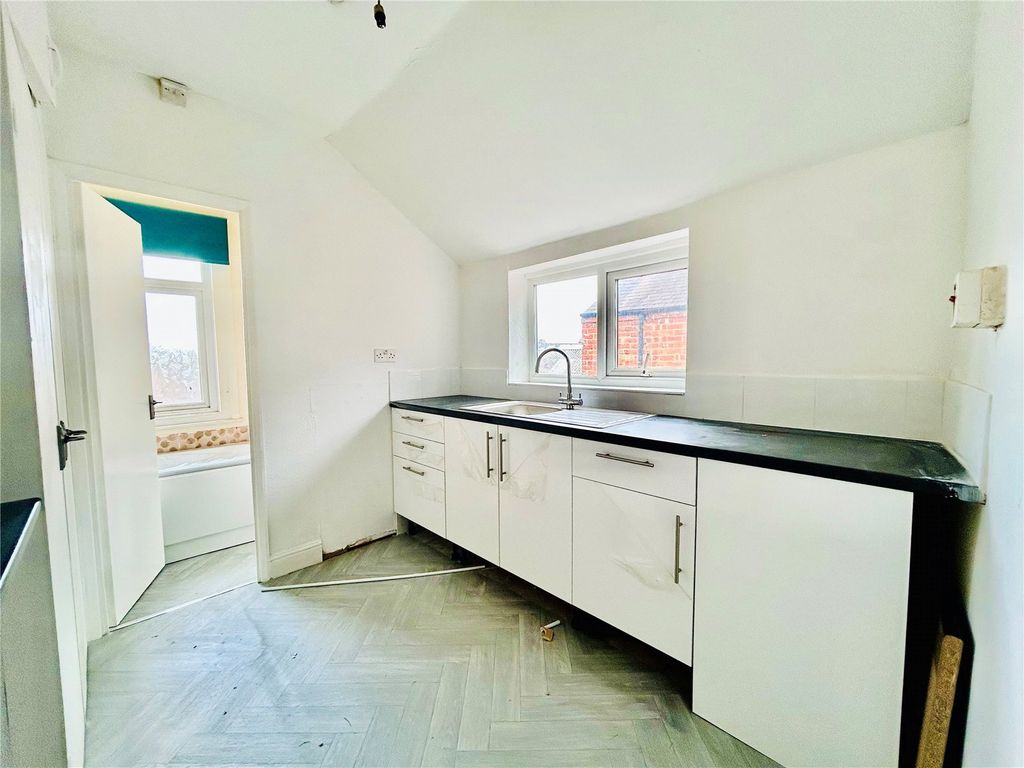 Property photo 2 of 12 Picture No. 06