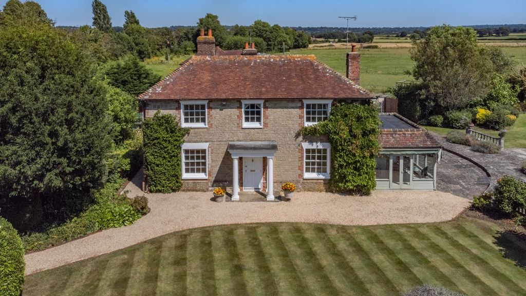 Property photo 1 of 21 Picture No. 01