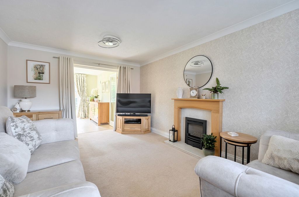 Property photo 2 of 24 1457088-8-6A01A38...