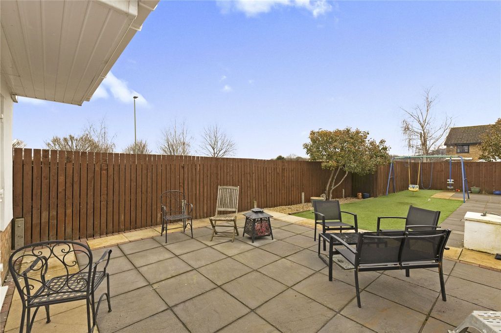 Property photo 2 of 17 Picture No. 10