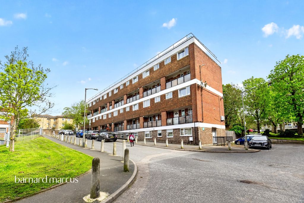 Property photo 1 of 10