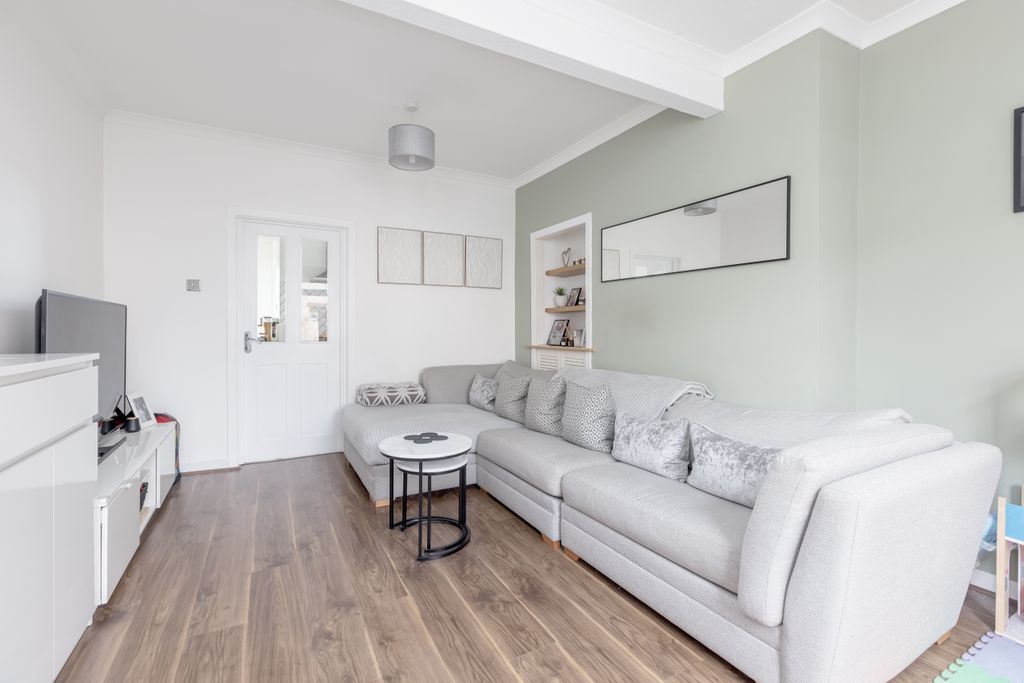 Property photo 3 of 16 Property Image 3