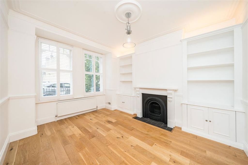 Property photo 2 of 6