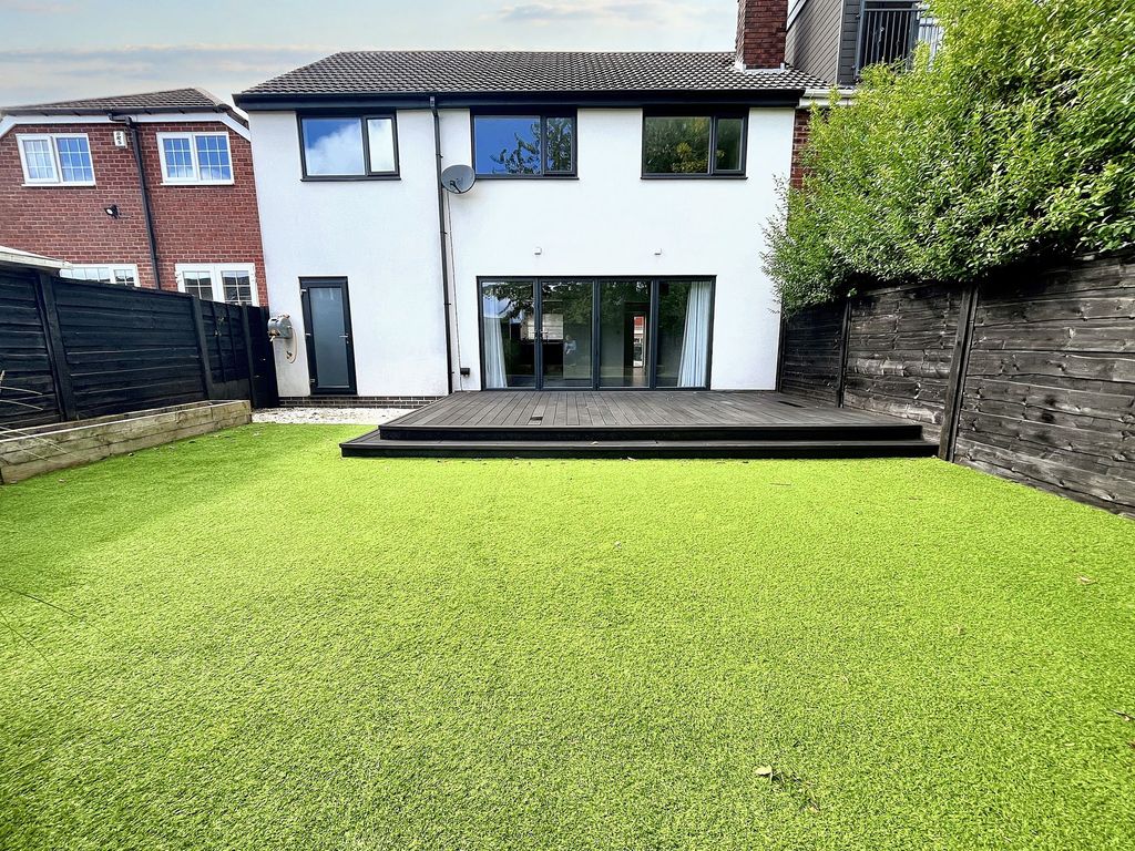 Property photo 1 of 43