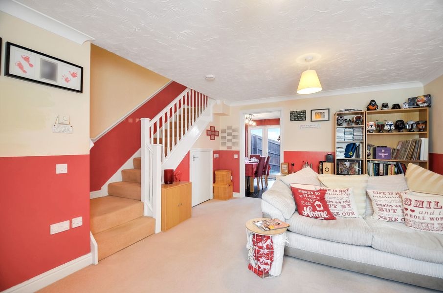 Property photo 1 of 34 Lounge (3).Jpg