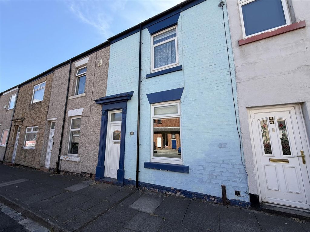 Property photo 1 of 15 Externally