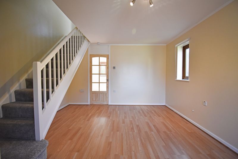 Property photo 2 of 13 Photo 3