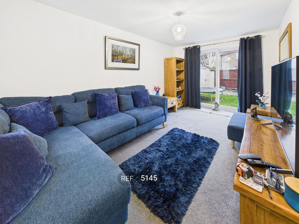 Property photo 2 of 15 Living Room