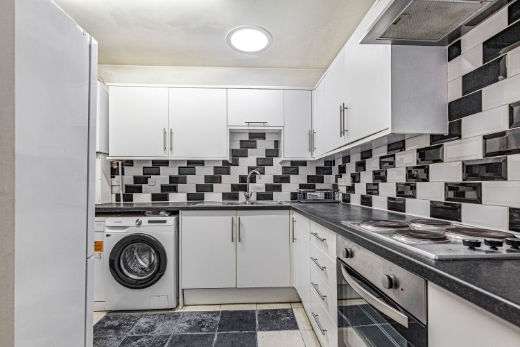 Property photo 2 of 14 305965