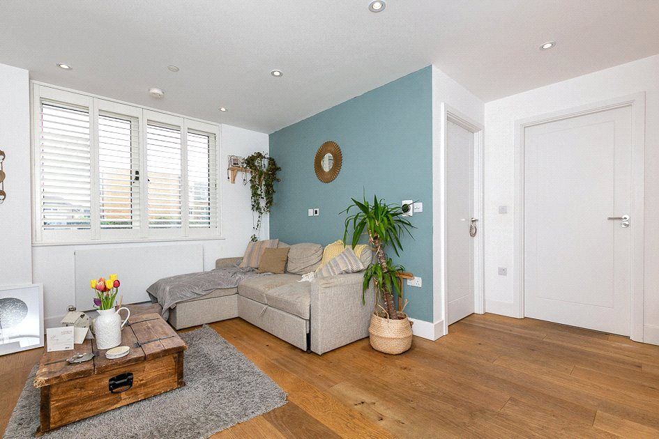 Property photo 3 of 8 Picture No. 04
