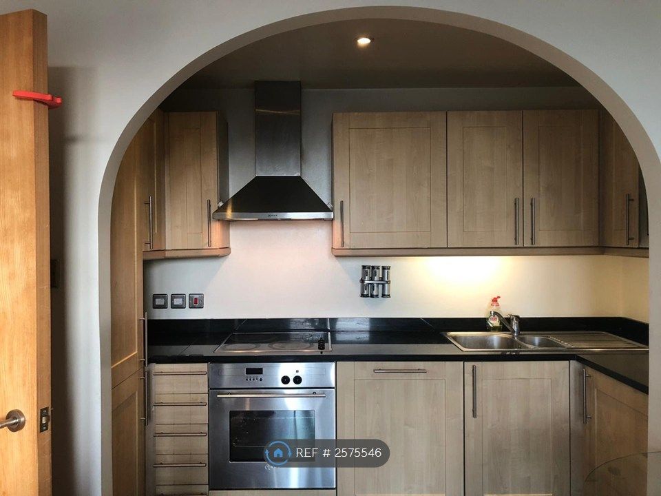 Property photo 3 of 22 Kitchen Area