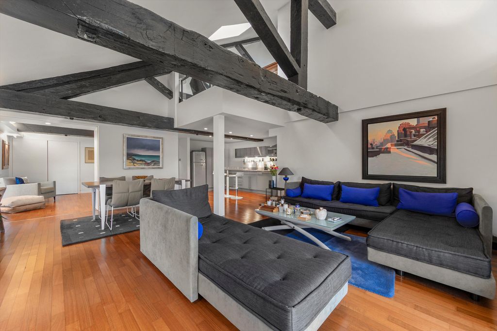 Property photo 3 of 12 Image